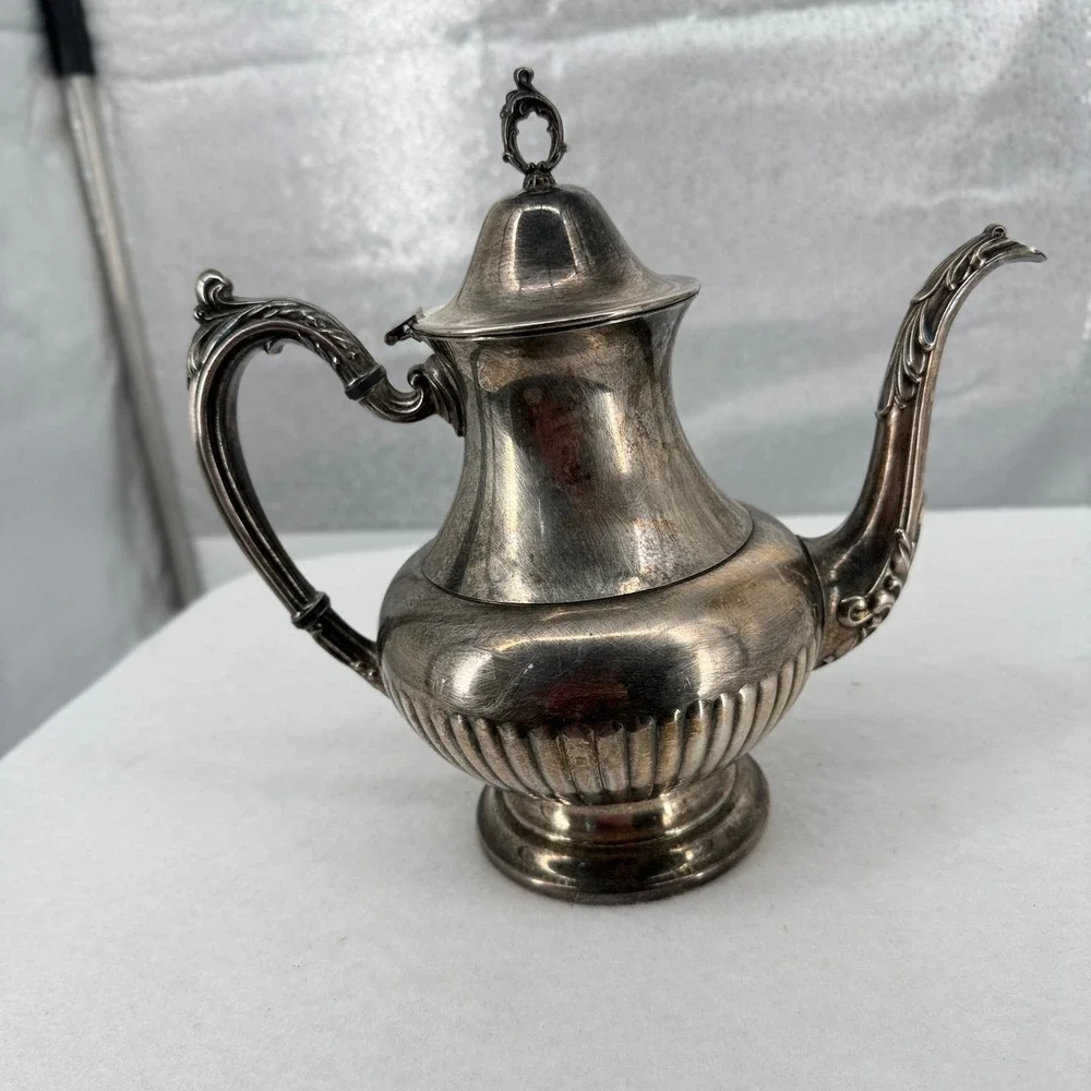 Oneida Silver Plate Coffee Pot Melon Ribbed Ornate Victorian Style USA Made